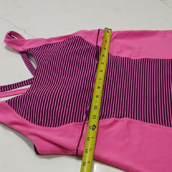Lululemon Women's Pink Striped Tank Top Gentle Used Doesn't Have Sz Tag - Picture 7 of 9